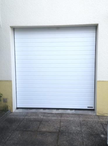 Installation-de-porte-de-garage-Sectionnelle-HORMANN-modele-Supramatic-E-le-06-23